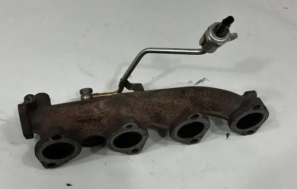 BMW 4 F32 F33 Exhaust manifold 8519888