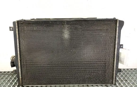 Volkswagen Golf V Coolant radiator 1K0121251N