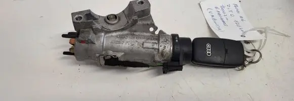 Audi A6 S6 C5 4B Ignition lock 4B0905851G