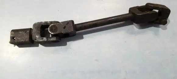 Volkswagen Golf IV Steering column universal joint