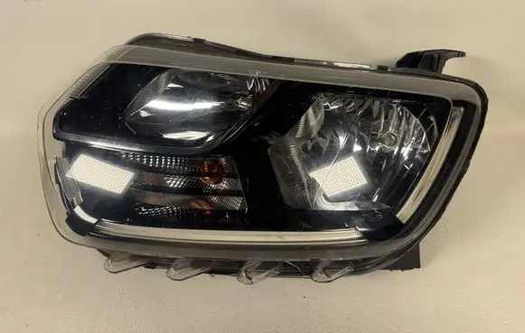 Dacia Duster II Headlight/headlamp 260609367R