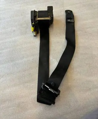 Mercedes-Benz ML W163 Front seatbelt A1638602985 33004740 1638602985
