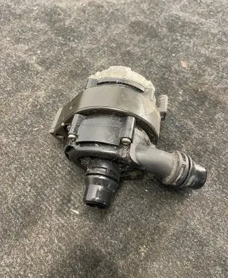 BMW X5 F15 Electric auxiliary coolant/water pump 8602021