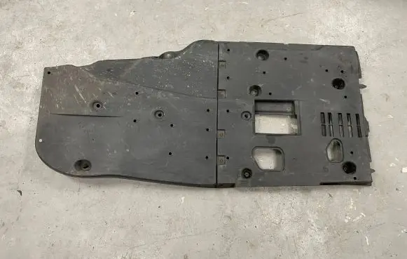 Lexus GS 250 350 300H 450H Engine splash shield/under tray 5762730061