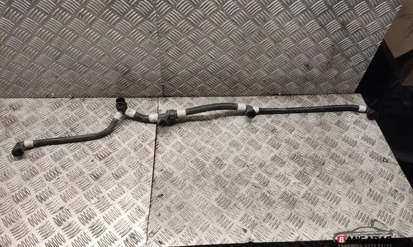 Tesla Model 3 Engine coolant pipe/hose 107757700f