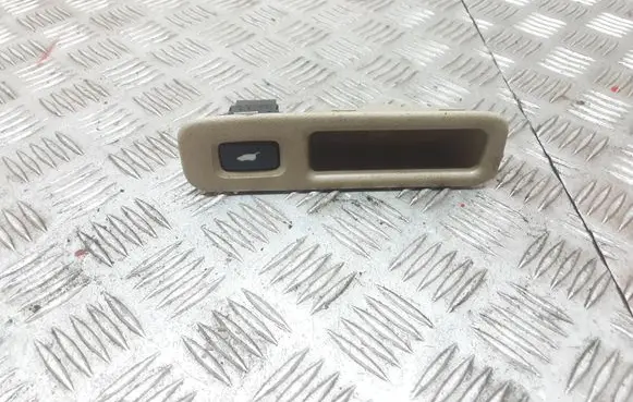 Honda Accord Tailgate opening switch M20419
