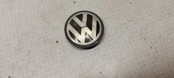 Volkswagen Transporter - Caravelle T4 Original wheel cap 3B7601171