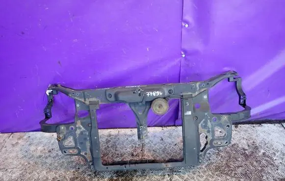 Hyundai Getz Front bodywork piece 