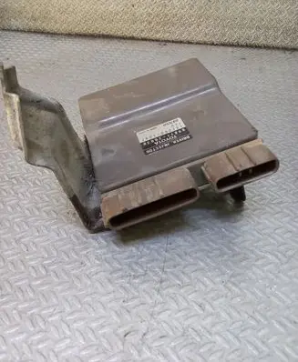 Toyota Previa (XR30, XR40) II Fuel injection pump control unit/module 8987120030