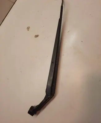 Toyota Corolla Verso E121 Front wiper blade arm