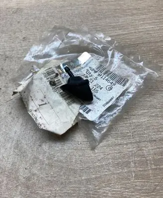 Opel Corsa C Rear window washer spray nozzle 9114649