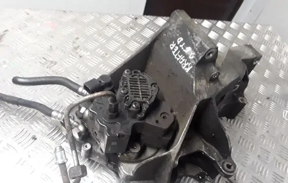 Volkswagen Crafter Fuel injection high pressure pump 0445010125