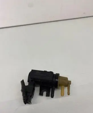 Ford Focus Turbo solenoid valve CM5G9F490AA 70401101 13T298