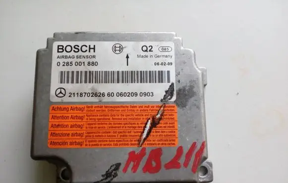 Mercedes-Benz E W211 Airbag control unit/module 2118702626 0285001880