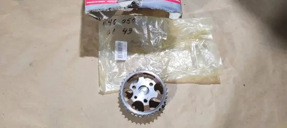 Mercedes-Benz Sprinter W906 Camshaft pulley/ VANOS A64602
