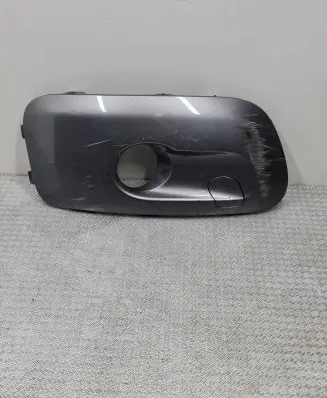 Citroen C3 Picasso Front fog light trim/grill 9681801677