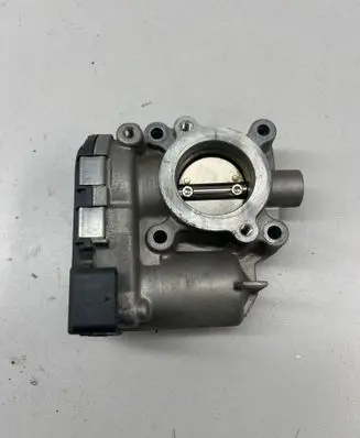 Renault Captur Throttle valve 161203209R A2821410200