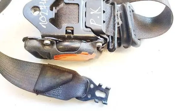Opel Insignia A Front seatbelt 3063559 20951974