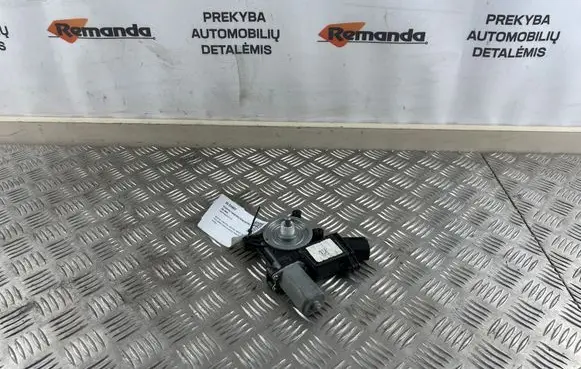 Opel Insignia B Front door window regulator motor