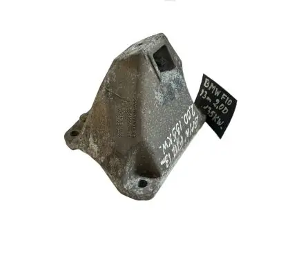 BMW 5 F10 F11 Engine mounting bracket 6795958 19664510 6781242