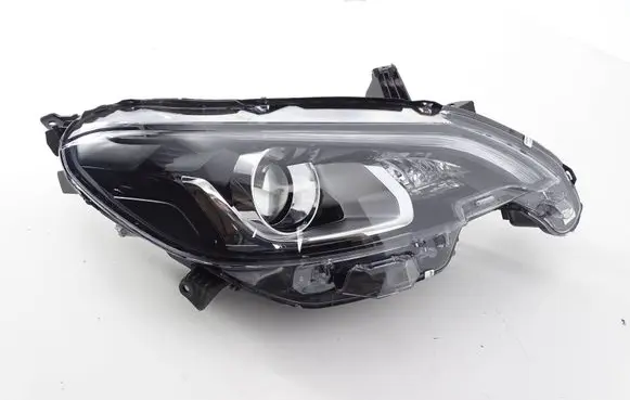 Peugeot 108 Headlight/headlamp 811100H150 90144086