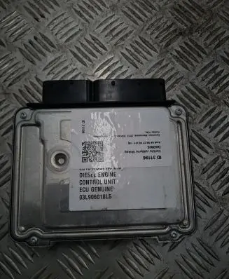 Audi A6 S6 C7 4G Engine control unit/module 03L906018LB 0281017945