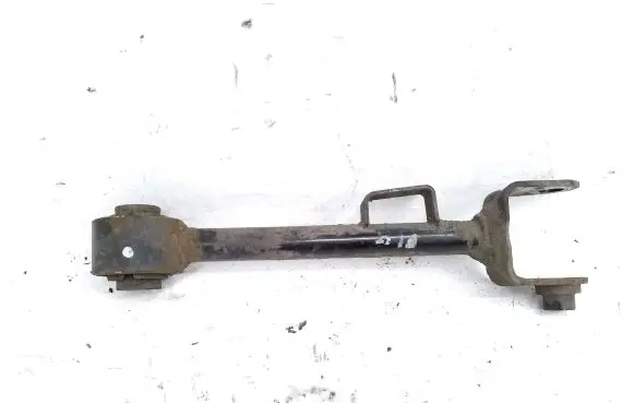 Rear control arm
