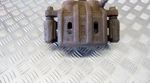 Mitsubishi Outlander Front brake caliper MR370775