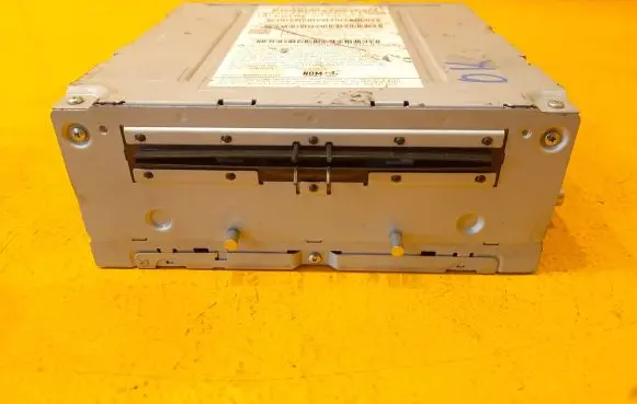 Mercedes-Benz C W205 Radio/GPS head unit trim A2059009228