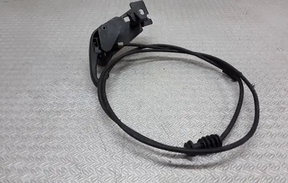Engine bonnet (hood) release handle
