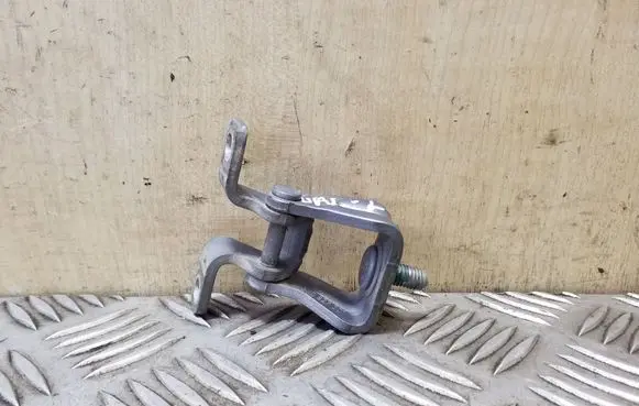 Volkswagen Tiguan Tailgate/trunk/boot hinge 5N0827301
