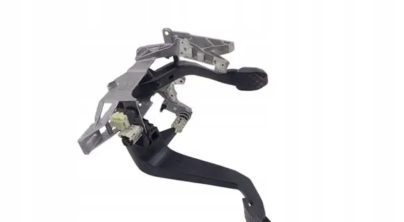 Audi A4 S4 B6 8E 8H Clutch pedal 8E1721117A