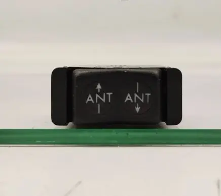 Mercedes-Benz S W116 Aerial antenna switch 0008202310