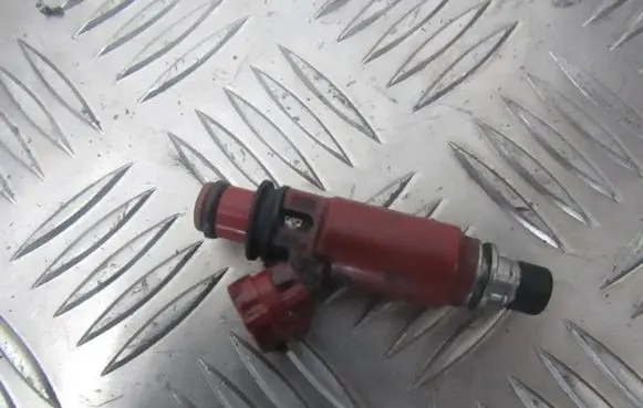 Suzuki Swift Cultus Fuel injector