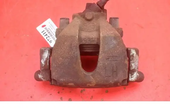 Ford Kuga I Front brake caliper