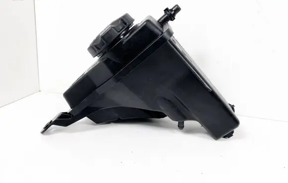 BMW 3 E92 E93 Coolant expansion tank/reservoir 7810592 17137810592 17138570079