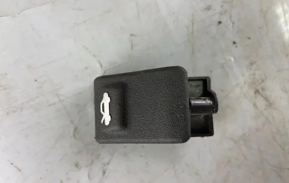 Hyundai Getz Engine bonnet (hood) release handle 8118234000