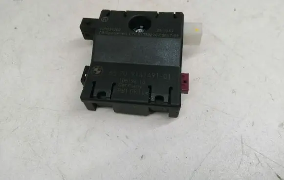 BMW 3 E90 E91 Antenna control unit 6520914149101 10819610