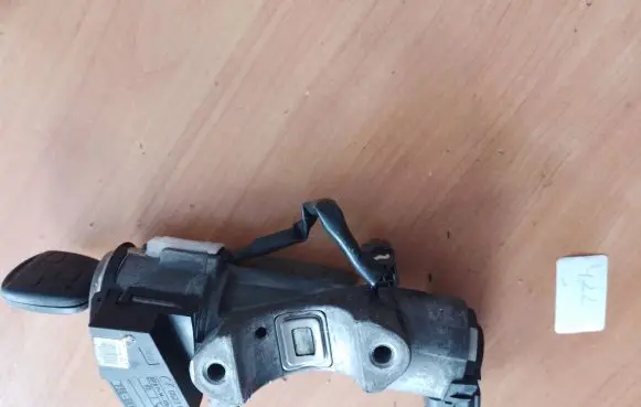 Toyota Avensis T250 Ignition lock