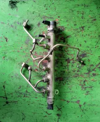 Hyundai Getz Fuel main line pipe