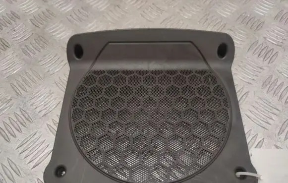 BMW 3 G20 G21 Subwoofer grill/trim 2622658