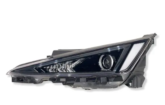 Hyundai Elantra VI Headlight/headlamp 92101F2