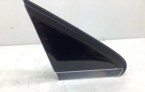 Mercedes-Benz B W246 W242 Fender end trim A2466900887 A2466900387