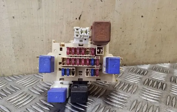 Nissan X-Trail T31 Fuse module