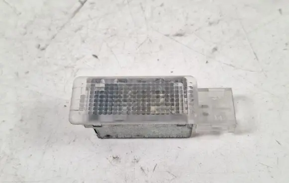 Volkswagen Jetta VI Other interior light 6L0947565