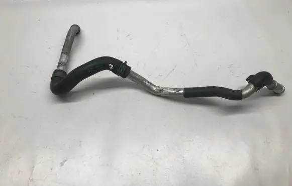 Volkswagen Touareg II Engine coolant pipe/hose 7P0819857E