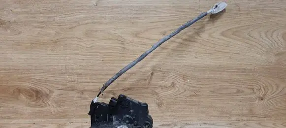 BMW 3 E46 Front door lock