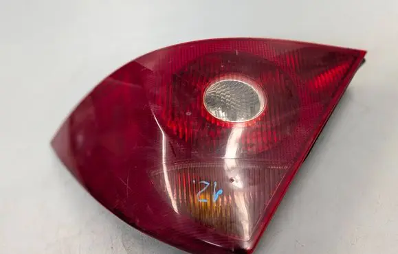 Ford Mondeo Mk III Rear/tail lights 2021101014 4042781