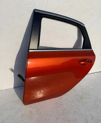 KIA Ceed Rear door 