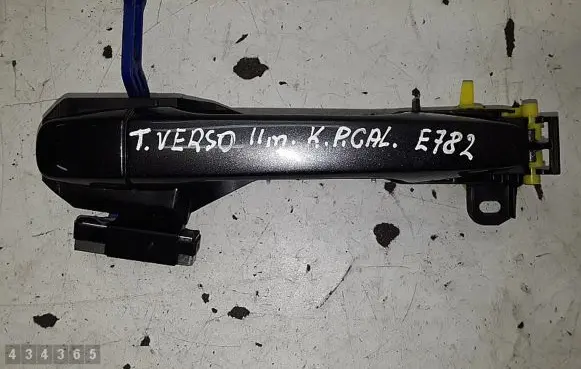Toyota Verso Loading door interior handle 